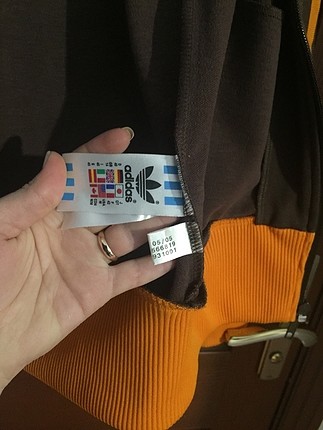 m Beden Adidas esofman ustu