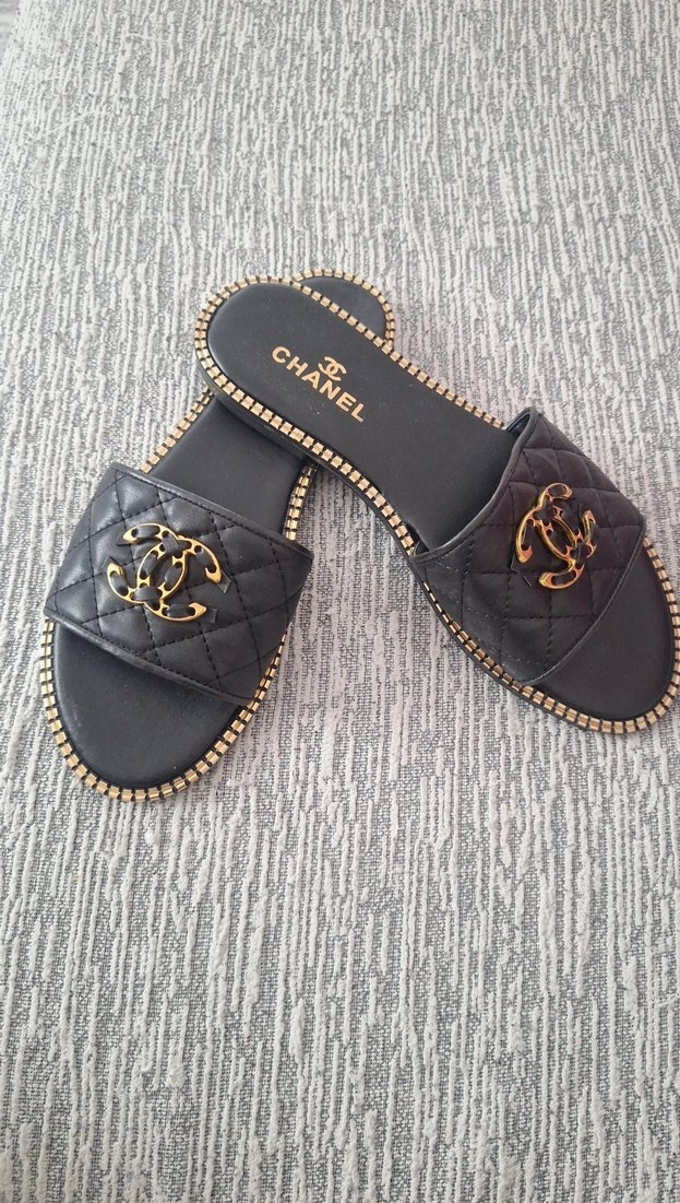 Siyah Tokalı Kadın Terlik - Görsel 2