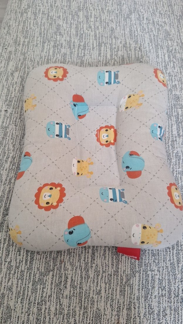 Gri Desenli Çocuk emzirme Yastığı - Görsel 5