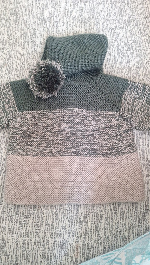 Kapüşonlu yeşıl renk Erkek Çocuk Örgü Mont - Görsel 5