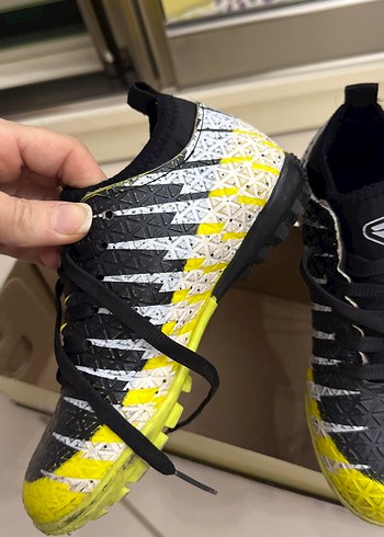 Sarı Yılan Desenli Erkek Futbol Ayakkabısı - Görsel 2