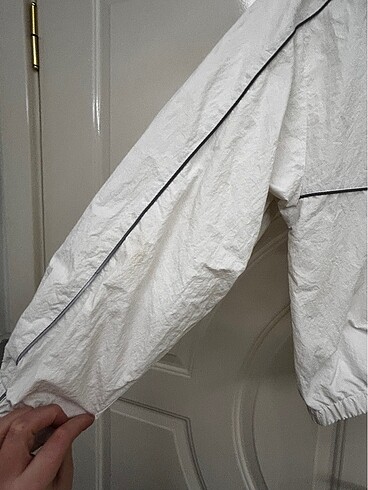 Beyaz yağmurluk - Görsel 6