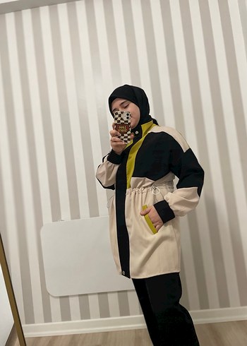 Kadın tesettür eşofman takımı ve eşarp - Görsel 3