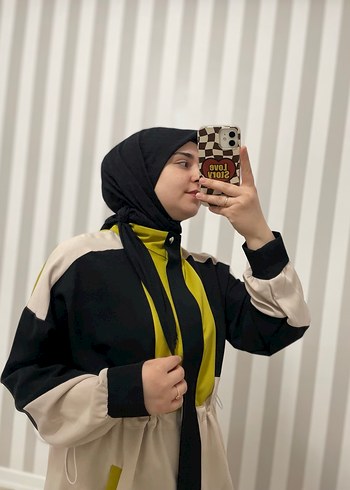 Kadın tesettür eşofman takımı ve eşarp - Görsel 2