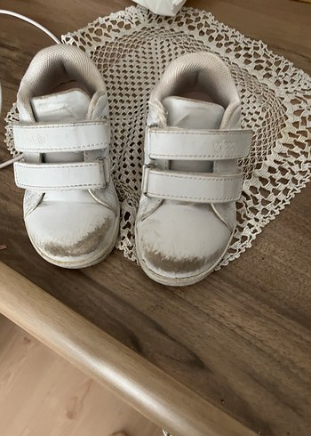 Beyaz ve pembe  Çocuk Spor Ayakkabı - Görsel 2