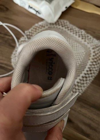 Beyaz ve pembe  Çocuk Spor Ayakkabı - Görsel 3