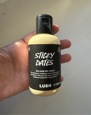 Diğer Lush Sticky Dates Vücut Losyonu