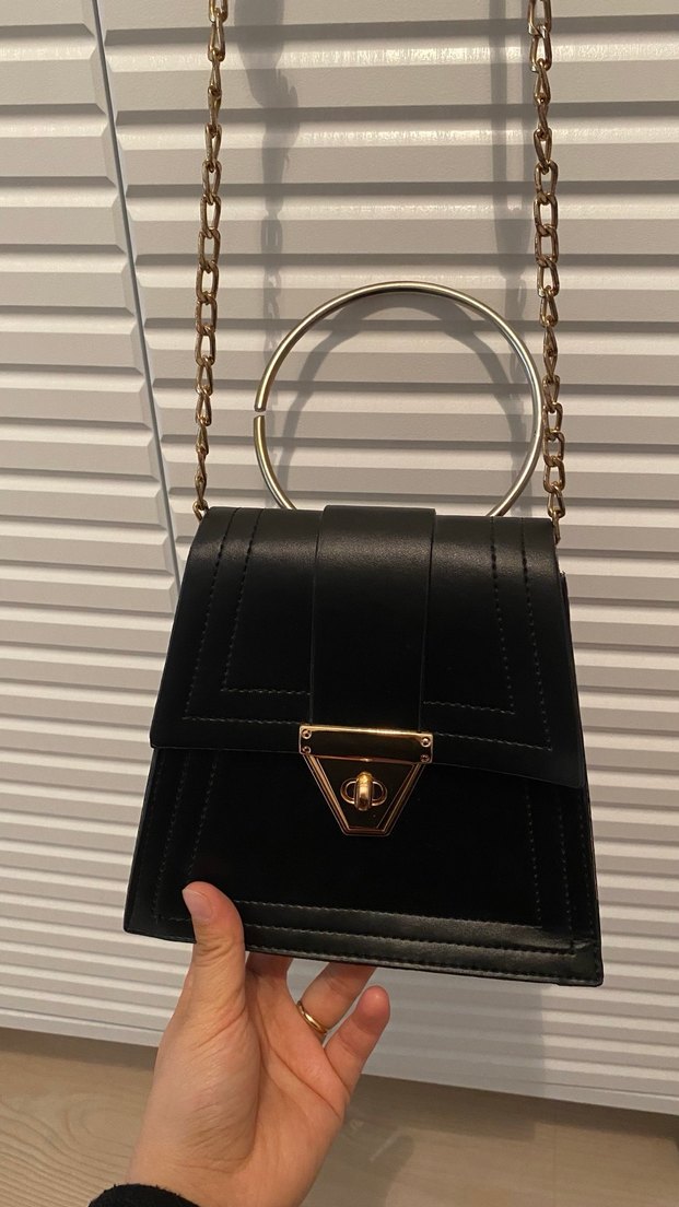 Zincir Detaylı Siyah Deri  Çanta - Görsel 2