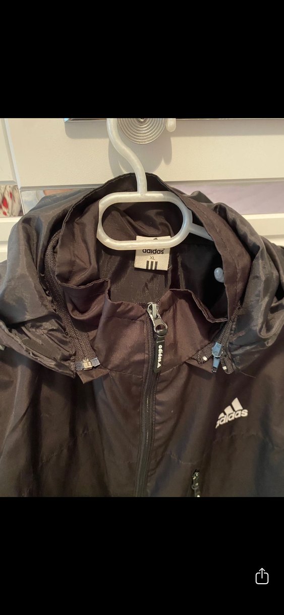 Adidas Siyah Kapüşonlu Erkek Yağmurluk - Görsel 2