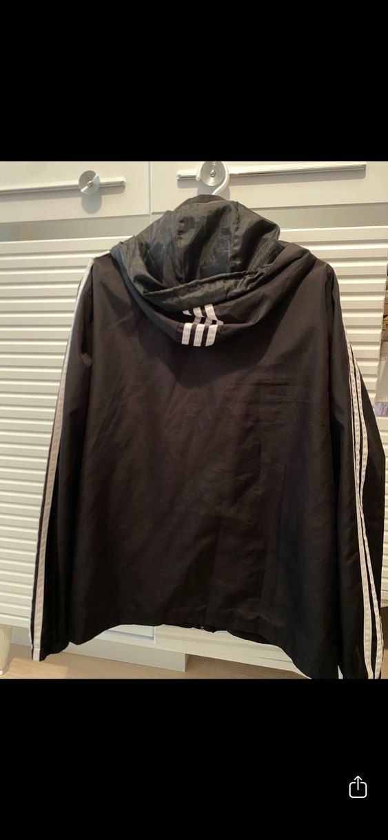 Adidas Siyah Kapüşonlu Erkek Yağmurluk - Görsel 4