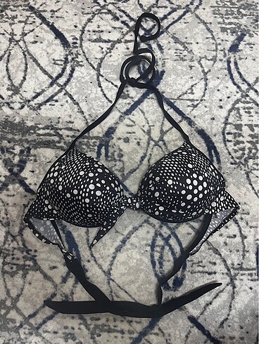 Bikini üst