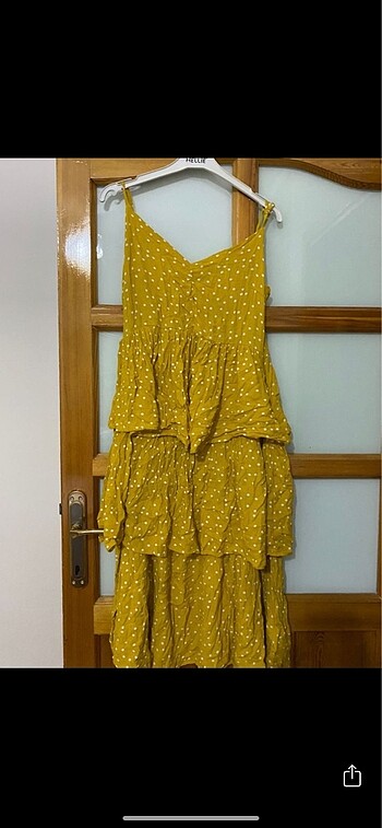 m Beden Sarı puantiyeli elbise