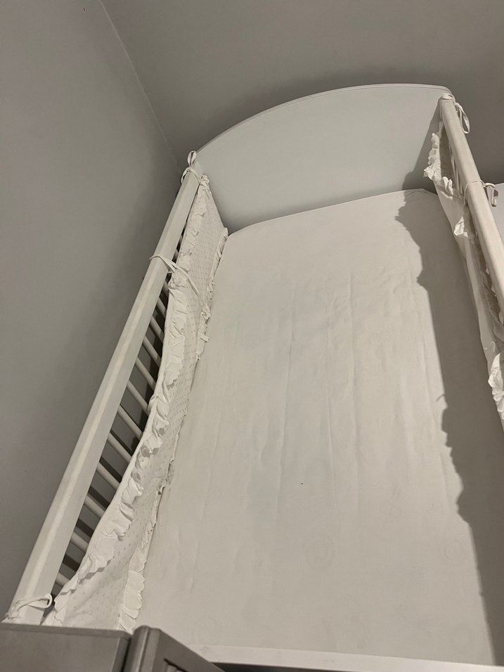 Beyaz Ahşap Bebek Beşiği - Görsel 2