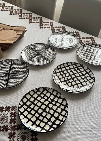 Siyah Desenli 6'lı Pasta Tabak Seti - Görsel 2