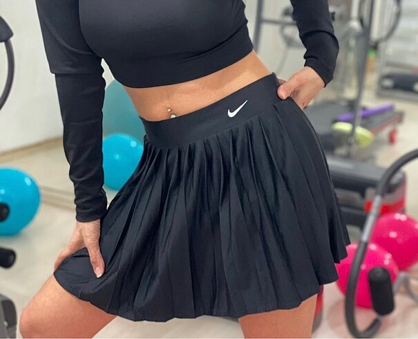 Tenis eteği