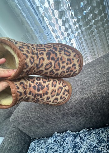 37 Beden Kürklü Leopar Desenli Kahverengi Kadın Dolgu Topuk Bot