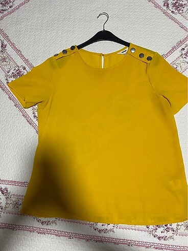 42 Beden sarı Renk 42 beden Mango bluz