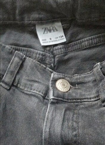 9 Yaş Beden lacivert Renk Zara çocuk jean