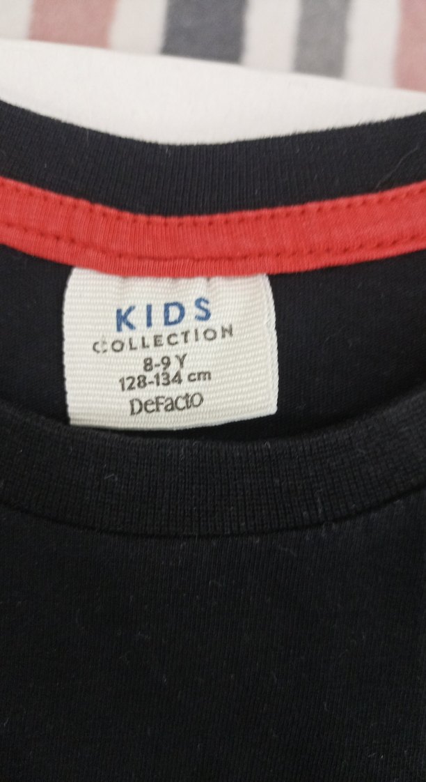 Kız Siyah Baskılı Kısa Kollu Tişört - Görsel 2