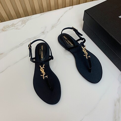 39 Beden Saint Laurent sandalet