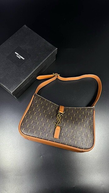 Beden çeşitli Renk Yves Saint Laurent Deri Baget Çanta