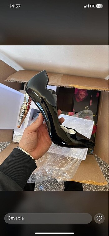 Louboutin topuklu ayakkabı