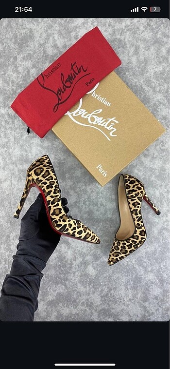 Christian louboutin topuklu