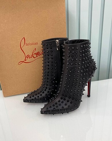 38 Beden siyah Renk Louboutin topuklu