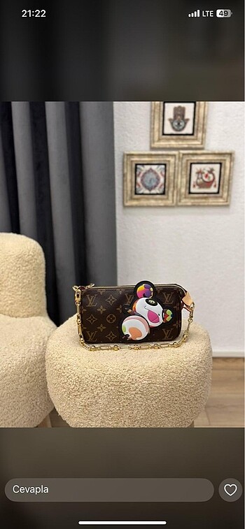 Louis vuitton pochette bag