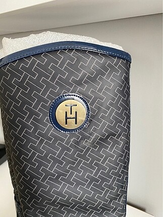 36 Beden Tommy Hilfiger Çizme