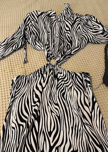 s Beden Uzun zebra desen elbise
