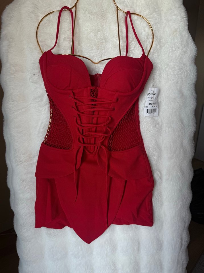 Kırmızı Dantel Detaylı Mini Straplez Elbise - Görsel 4