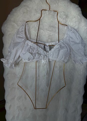 Beyaz Fırfırlı Kısa Keten Bluz - Görsel 2