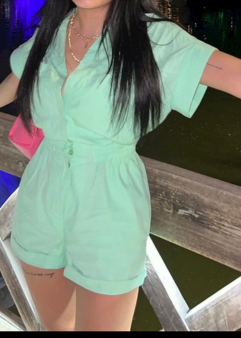 Yeşil Kısa Kollu Keten Mini Tulum - Görsel 2