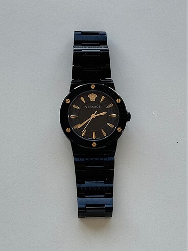 Versace saat