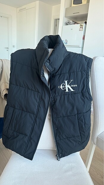 Calvin Klein Ck yelek