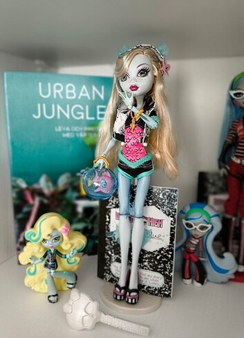  Monster high bebek