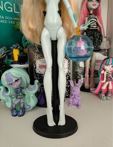  Beden Monster High