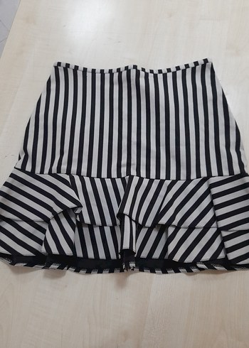 Çizgili Fırfırlı Mini Etek