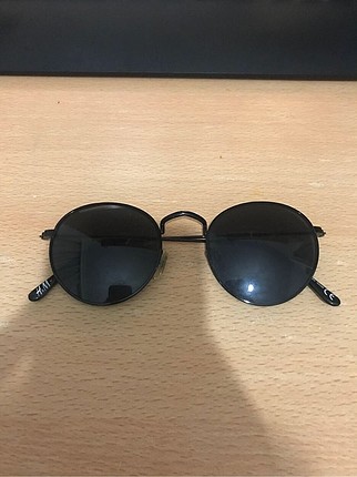 H&M güneş gözlüğü