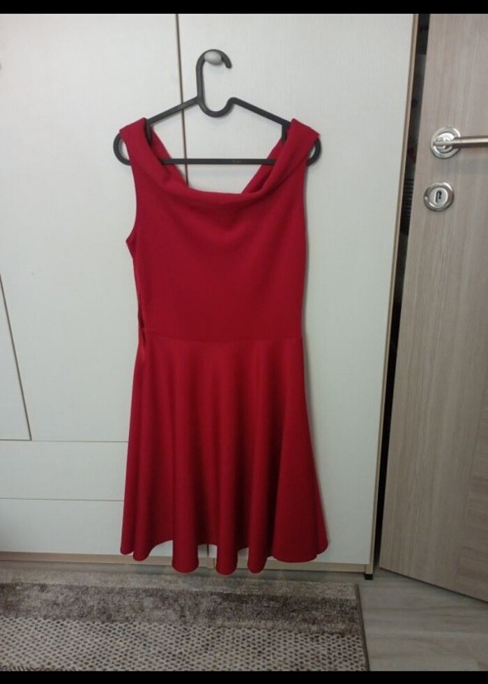 kayık yaka elbise - Görsel 3