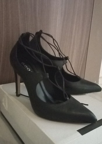 Ataköy İp bağlamalı stiletto