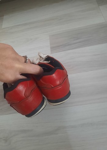 28 Beden Erkek Çocuk spor ayakkabı