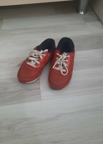 LC Waikiki Erkek Çocuk spor ayakkabı