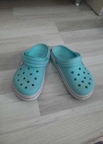 Kız Çocuk Kırmızı Cırtlı Terlik - Görsel 2