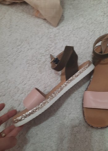 Bej Pastel Tokalı  Kadın Sandalet sadece 2 kere kullanildi - Görsel 3