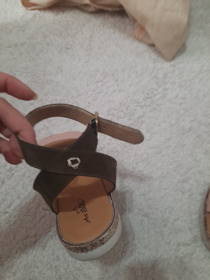 Bej Pastel Tokalı  Kadın Sandalet sadece 2 kere kullanildi - Görsel 5