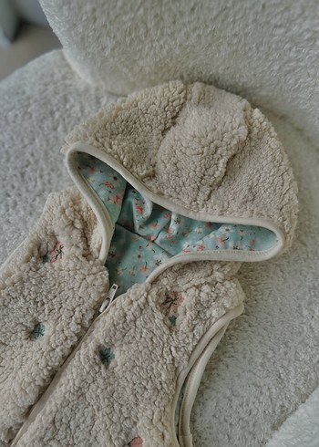 Kız Çocuk Nakışlı Kapüşonlu Bej Yelek - Görsel 2