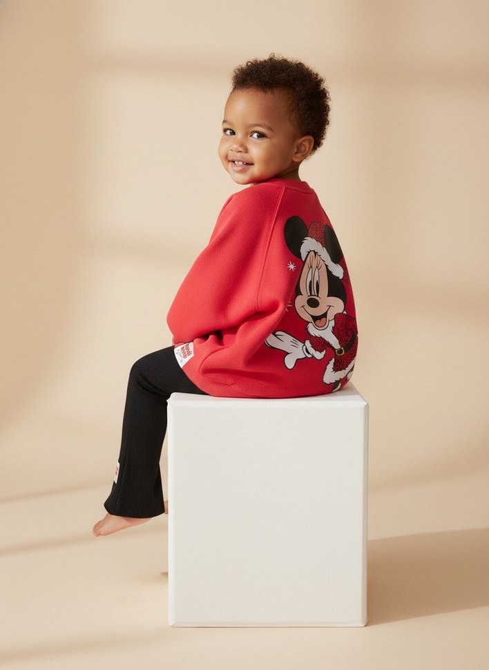 Kız Çocuk Kırmızı Baskılı Sweatshirt ve Siyah Pantolon - Görsel 4