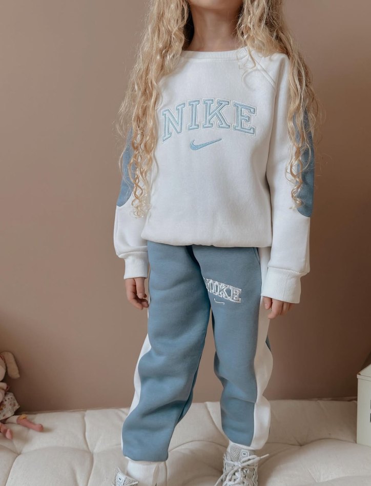 Nike Gri-Beyaz Bol Kesim Kız Eşofman Takımı - Görsel 2